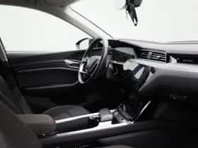 Audi e-tron thumbnail 17