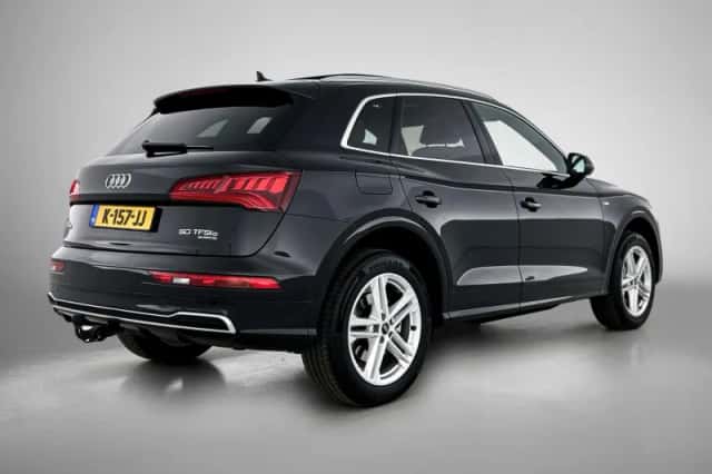 Audi Q5 (2021) thumbnail 5