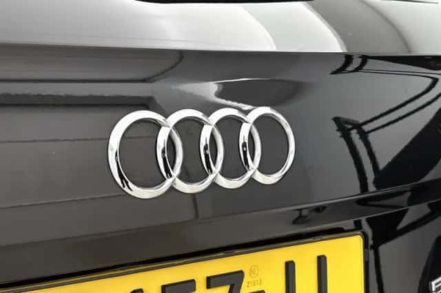 Audi Q5 (2021) thumbnail 6
