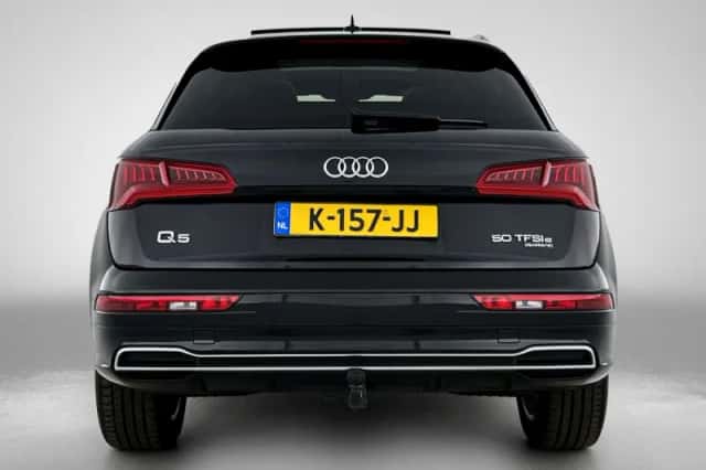 Audi Q5 (2021) thumbnail 4