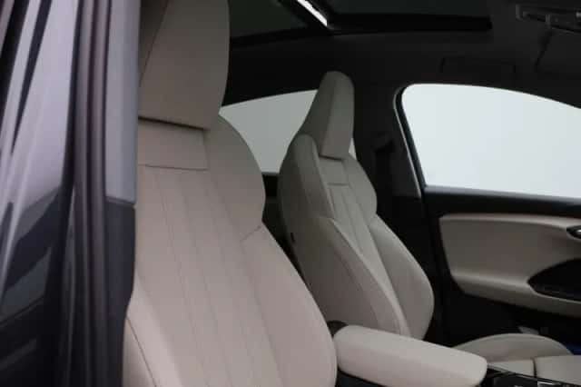 Audi Q6 e-tron (2025) thumbnail 51