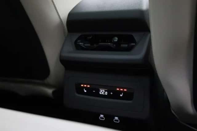 Audi Q6 e-tron (2025) thumbnail 61