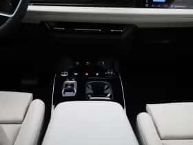 Audi Q6 e-tron thumbnail 10