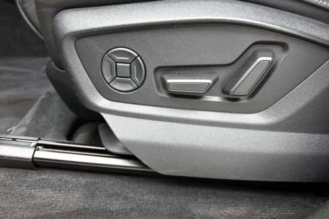 Audi Q7 (2021) thumbnail 12