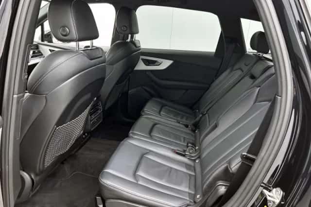 Audi Q7 (2021) thumbnail 30