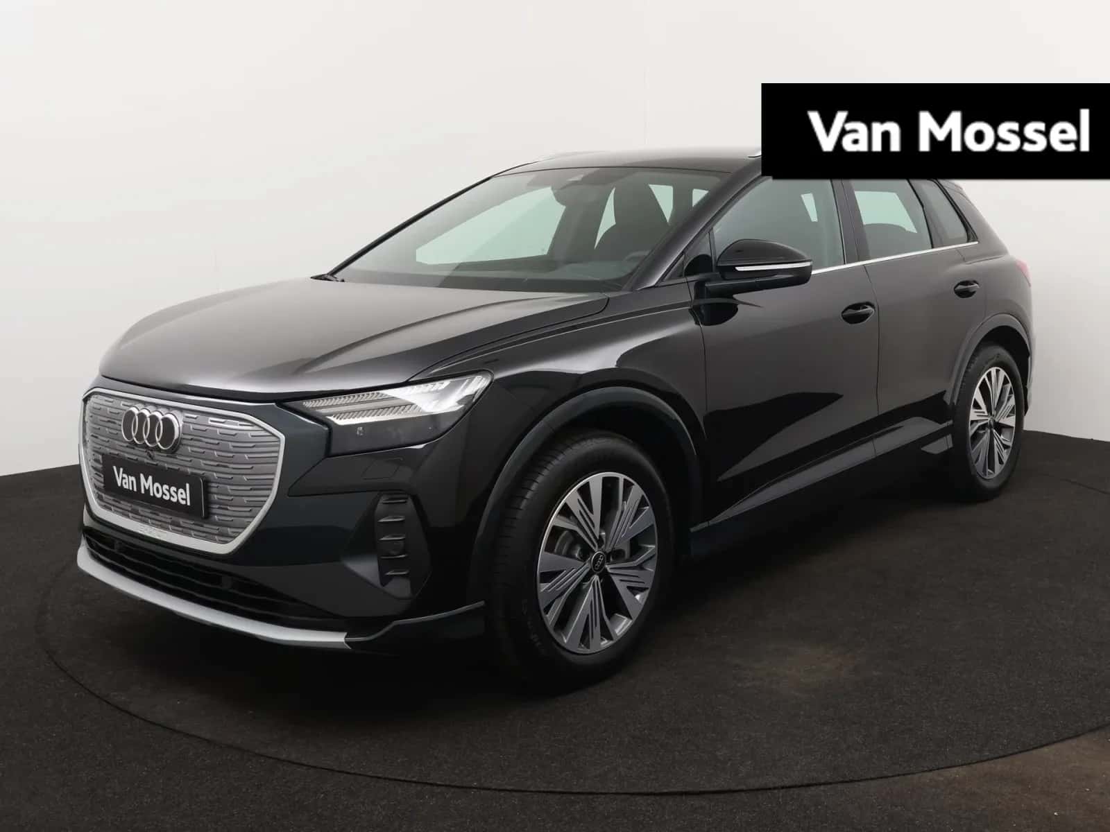 Audi Q4 e-tron (2024) — foto 1