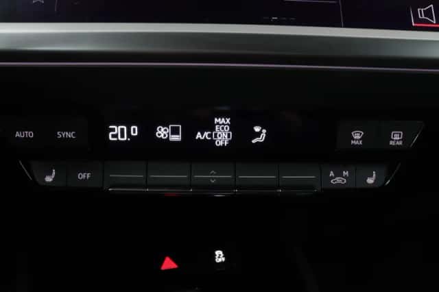 Audi Q4 e-tron (2024) thumbnail 14
