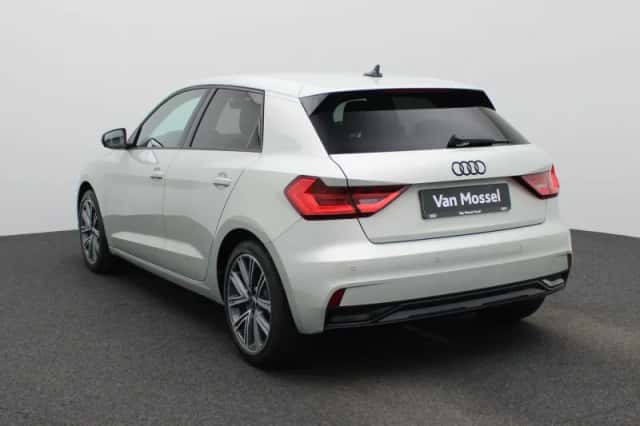 Audi A1 (2025) thumbnail 3