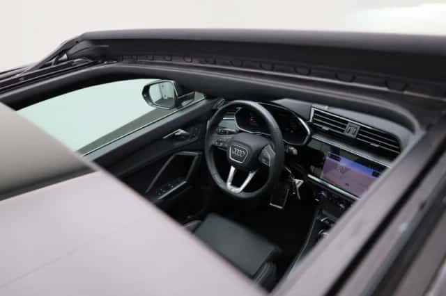 Audi Q3 (2023) thumbnail 11