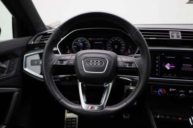 Audi Q3 (2023) thumbnail 13