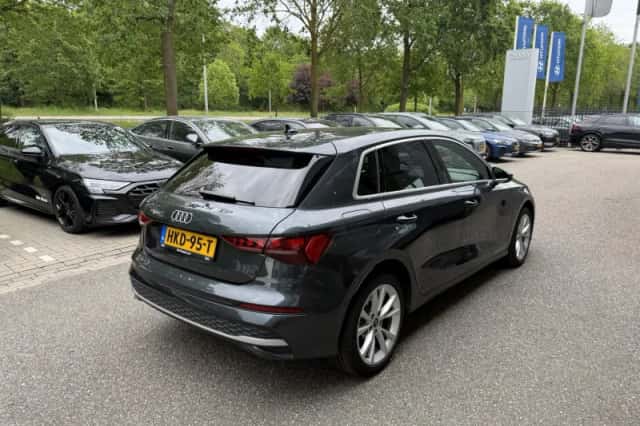 Audi A3 (2025) thumbnail 2
