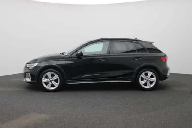 Audi A3 (2025) thumbnail 4