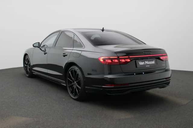 Audi A8 (2025) thumbnail 3