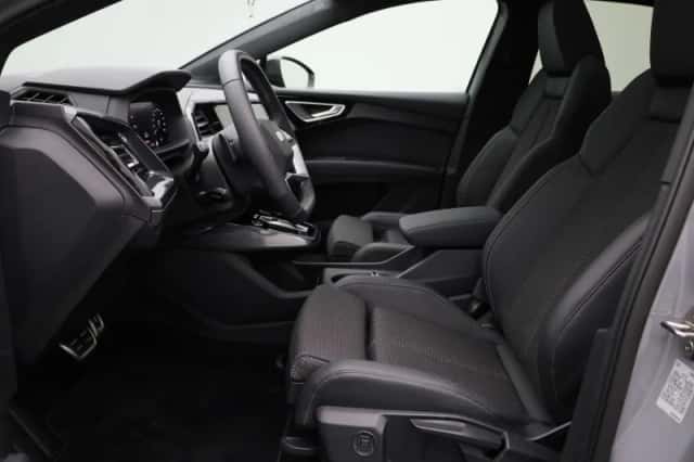 Audi Q4 (2025) thumbnail 15
