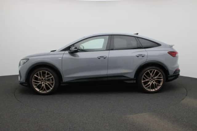 Audi Q4 (2025) thumbnail 4
