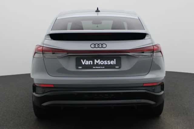 Audi Q4 (2025) thumbnail 5