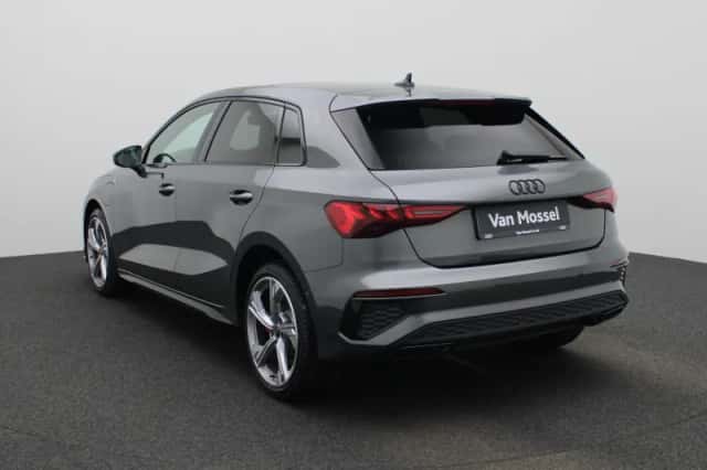 Audi A3 (2024) thumbnail 3