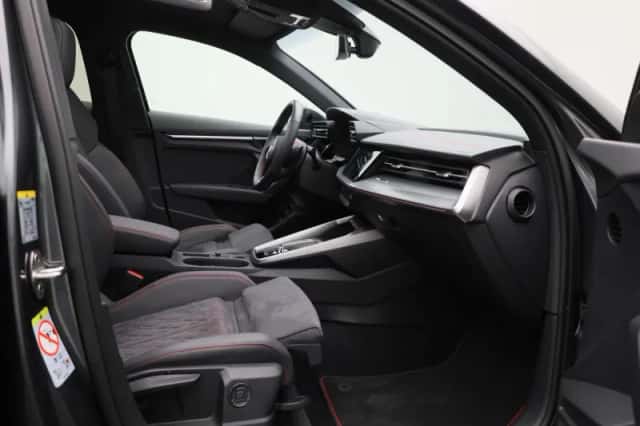 Audi A3 (2024) thumbnail 45