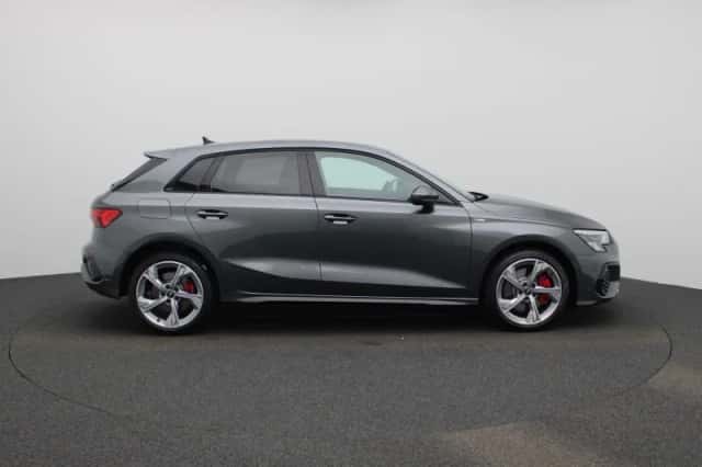 Audi A3 (2024) thumbnail 6