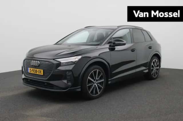 Audi Q4 e-tron (2023) thumbnail 1
