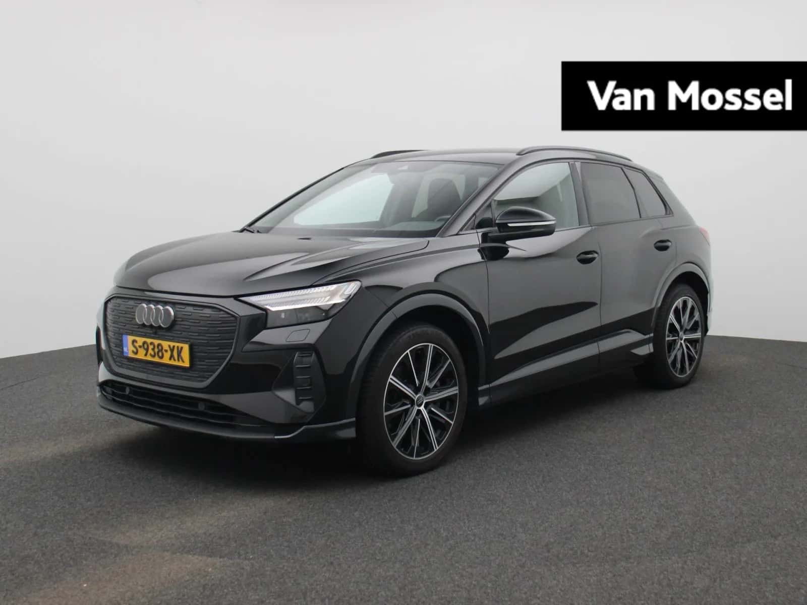 Audi Q4 e-tron (2023) — foto 1