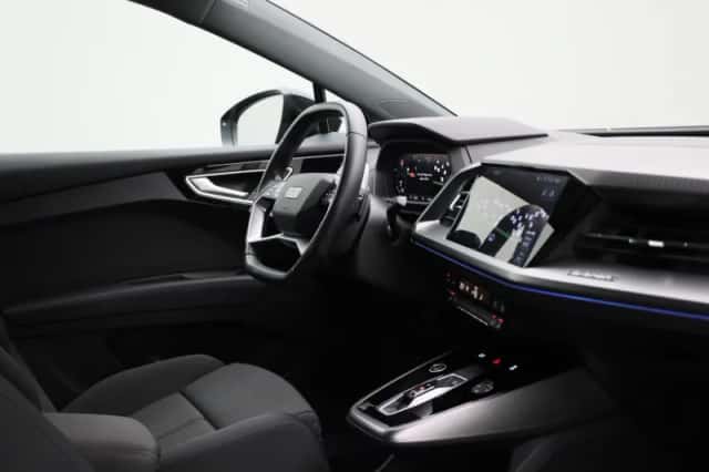 Audi Q4 e-tron (2023) thumbnail 37