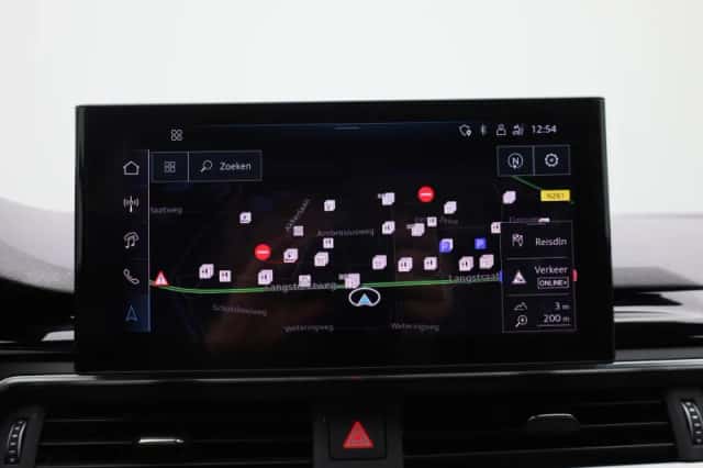 Audi A4 (2024) thumbnail 17