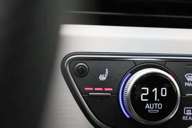 Audi A4 (2024) thumbnail 27