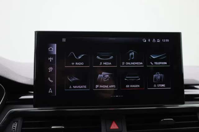 Audi A4 (2024) thumbnail 30
