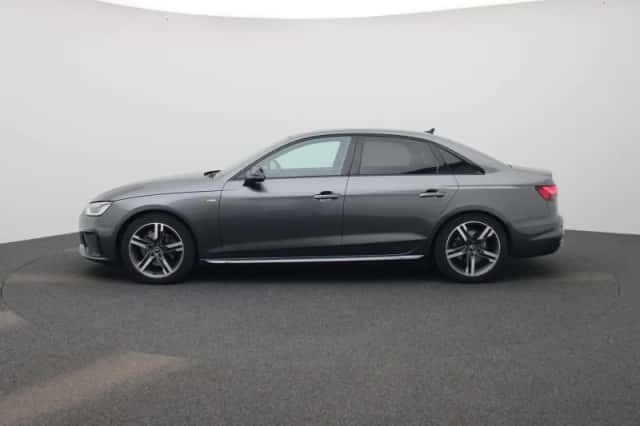 Audi A4 (2024) thumbnail 4