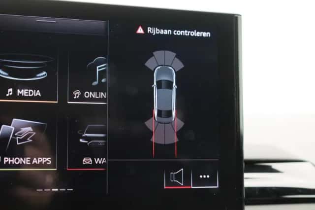 Audi A4 (2024) thumbnail 32