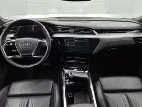Audi e-tron (2018) thumbnail 16