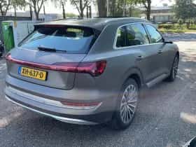 Audi e-tron thumbnail 5