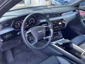 Audi e-tron thumbnail 9