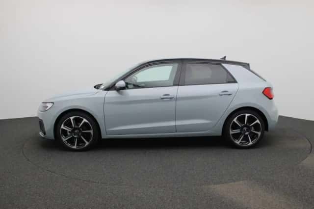 Audi A1 (2025) thumbnail 4