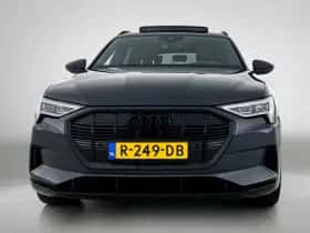 Audi e-tron thumbnail 2