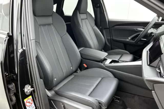 Audi Q5 (2026) thumbnail 9