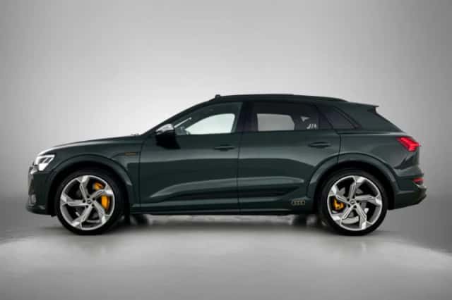 Audi e-tron (2022) thumbnail 3