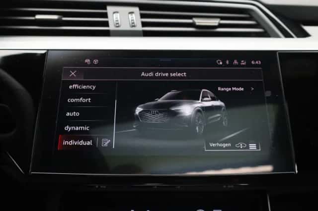 Audi Q8 (2025) thumbnail 23