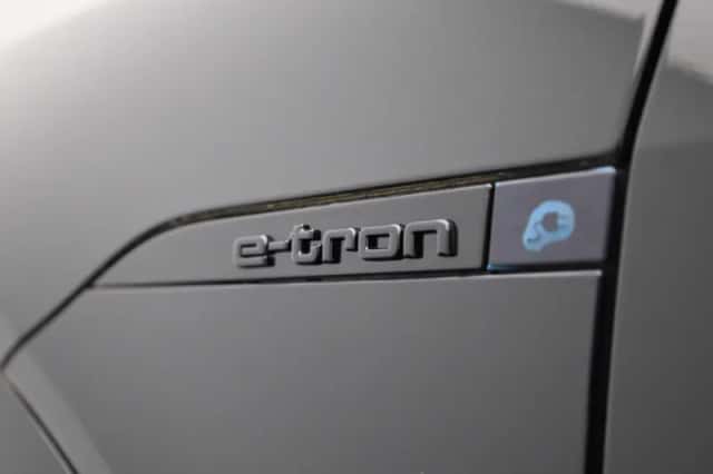 Audi Q8 (2025) thumbnail 50