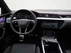 Audi Q8 thumbnail 7