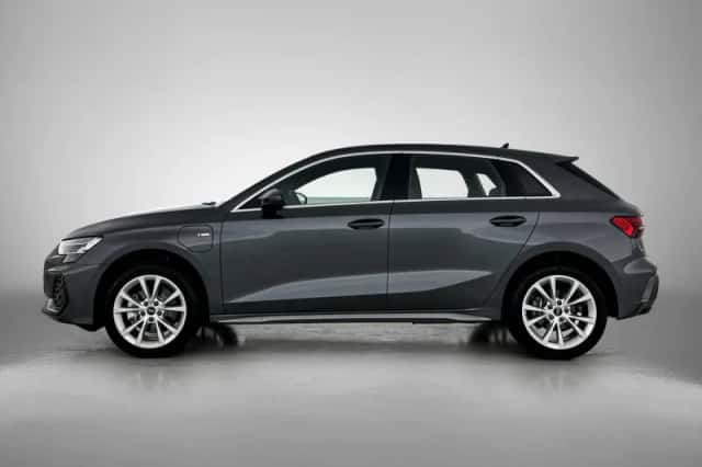 Audi A3 (2025) thumbnail 3