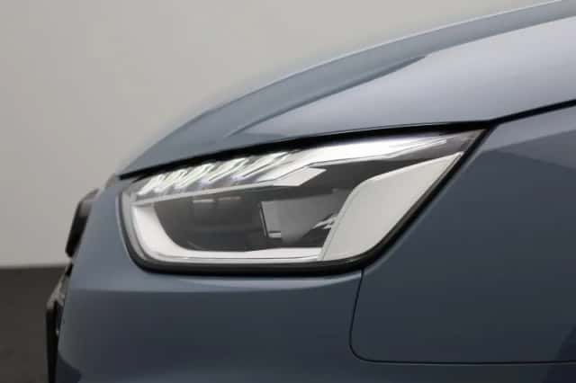 Audi A4 (2023) thumbnail 14