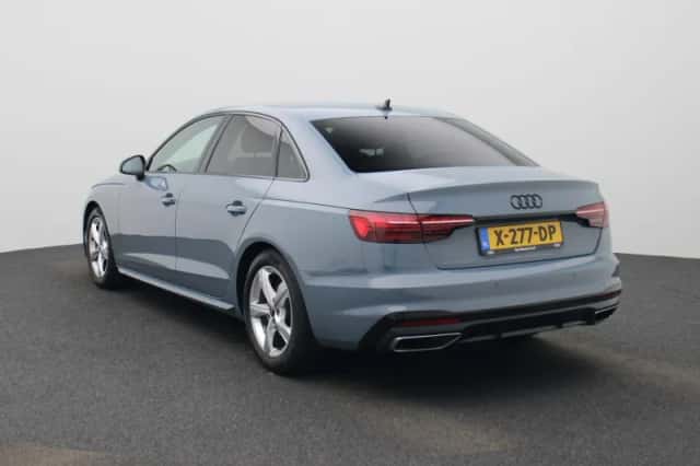 Audi A4 (2023) thumbnail 3