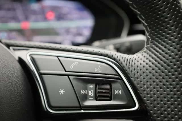 Audi A4 (2023) thumbnail 25