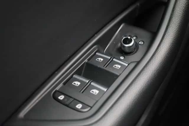 Audi A4 (2023) thumbnail 30