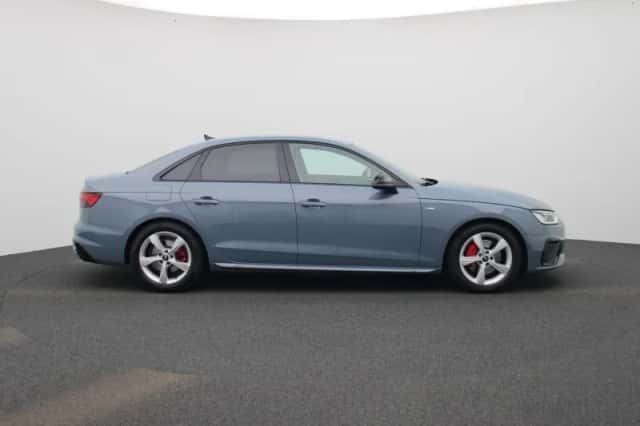 Audi A4 (2023) thumbnail 6