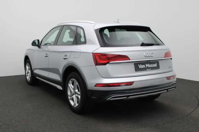 Audi Q5 (2025) thumbnail 2