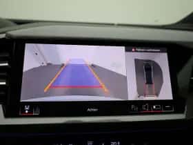 Audi Q4 e-tron thumbnail 33