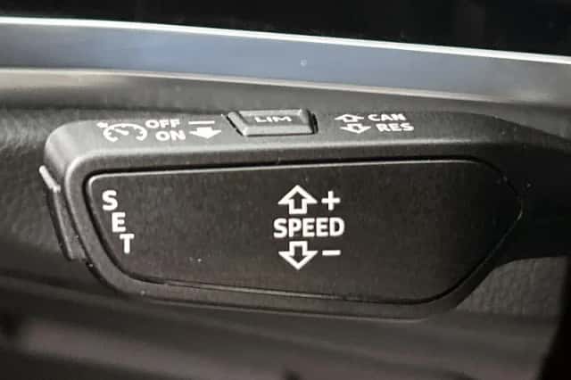 Audi Q3 (2023) thumbnail 26
